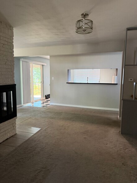 Building Photo - 3620 W Linvale Pl