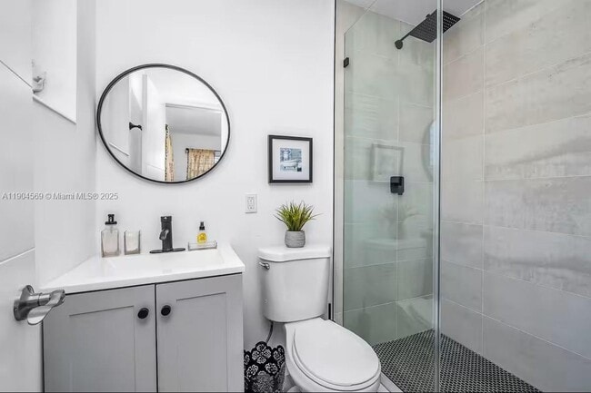 Building Photo - 9134 Reed Dr