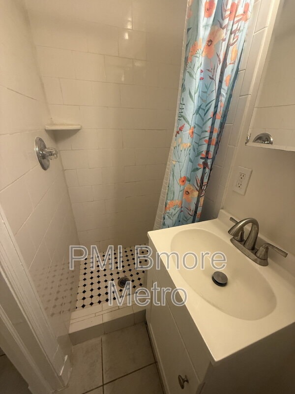 Building Photo - 3609 Woodlea Ave