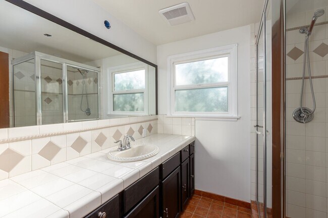 Building Photo - Charming Rustic 3BD/2BA Home in Peaceful C...