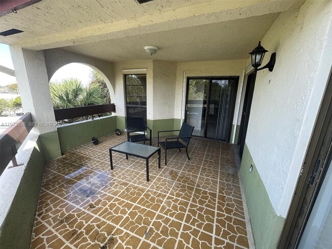 Building Photo - 9010 SW 125th Ave