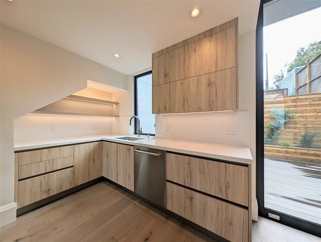 Building Photo - 2709 23rd St