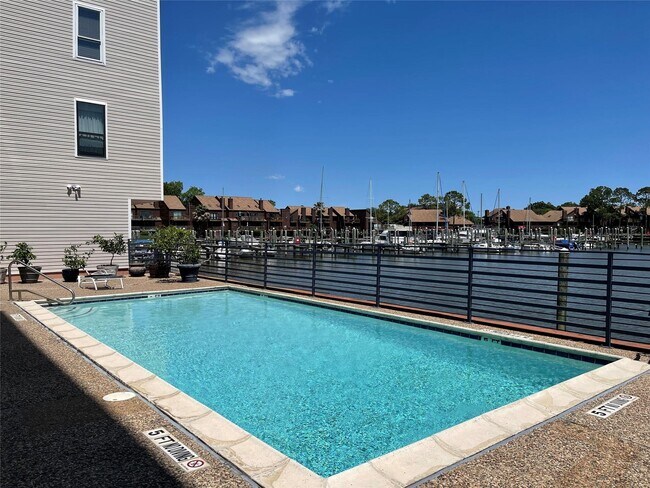 Building Photo - 793 Davis Rd