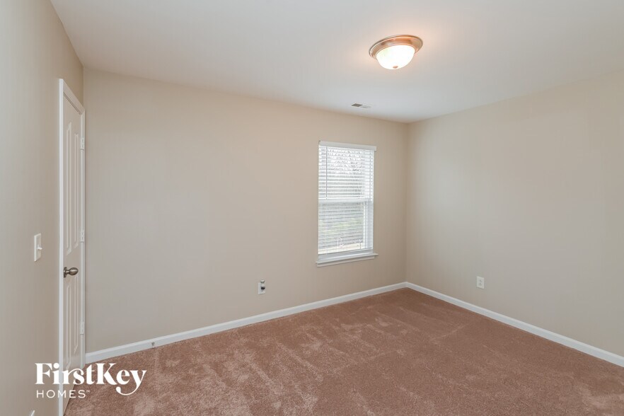 Building Photo - 3112 Ernest Russell Ct