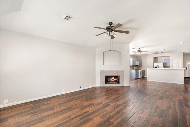 Building Photo - 2822 Foster Hill Dr