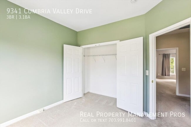 Building Photo - 9341 Cumbria Valley Dr