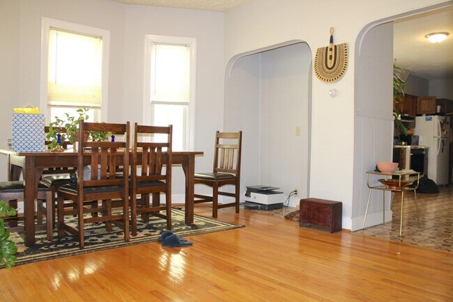 Primary Photo - 311 Cardinal Medeiros Ave