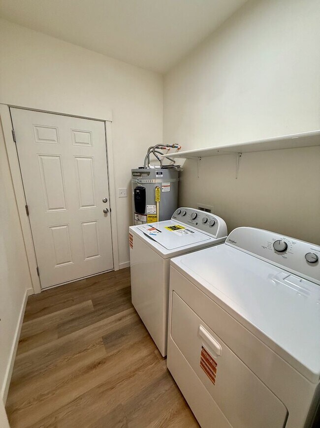 Building Photo - 1817 Spokane