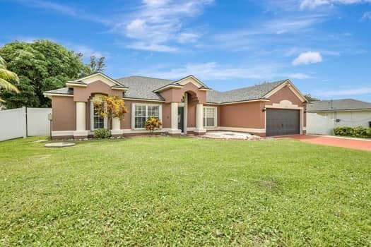 Building Photo - 1530 SW Escobar Ln
