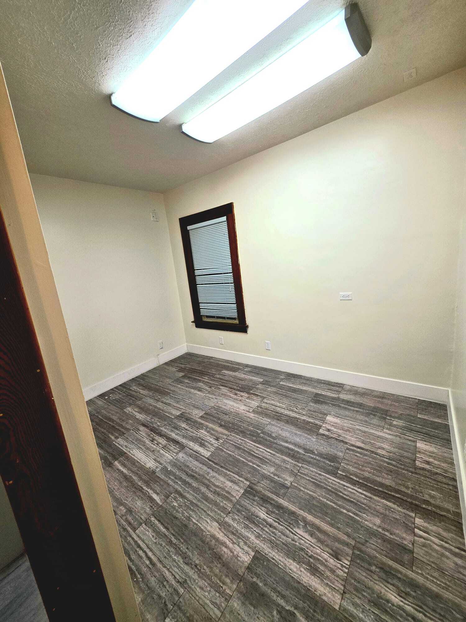 Building Photo - 2229 Brewerton Rd