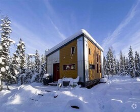 Building Photo - Cute dry cabin in goldstream for rent / 2 ...