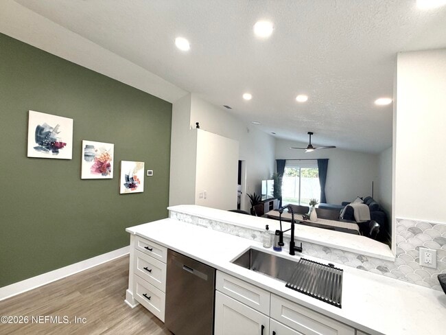 Building Photo - 181 Cabrillo Ln