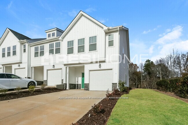 Building Photo - 156 Brooklet Trl