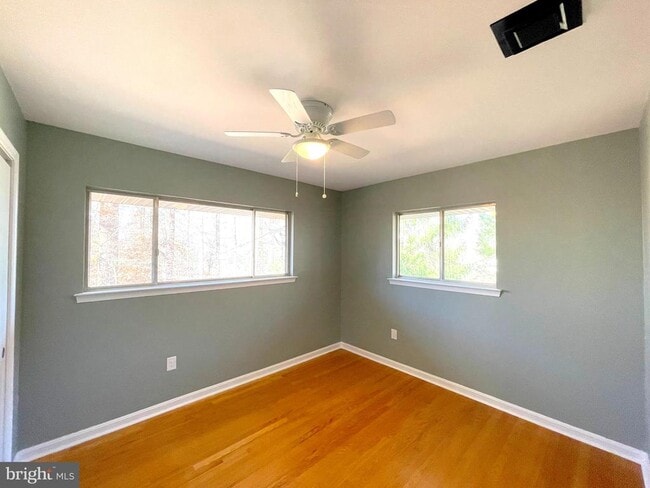 Building Photo - 9457 Boyds Turn Rd