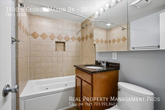 Building Photo - 1500 S George Mason Dr