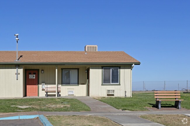 Building Photo - San Joaquin Family Apartments