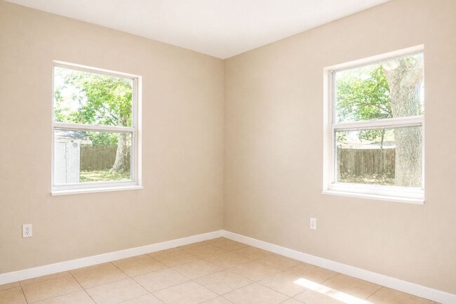 Building Photo - 3 Bedroom, 1 Bathroom Home for Rent in Largo!