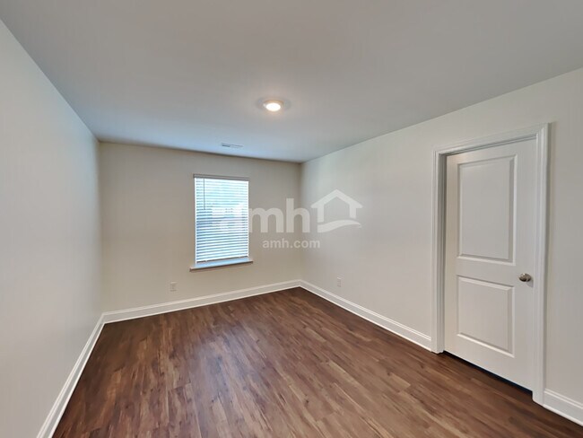 Building Photo - 11134 Hazel Gdns Dr