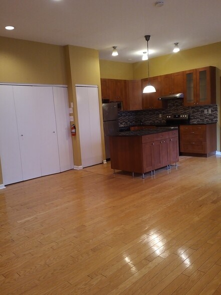 Open Spacious Floor Plan - 111 Mulberry St