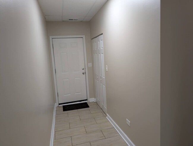 Building Photo - 817 23rd Ave