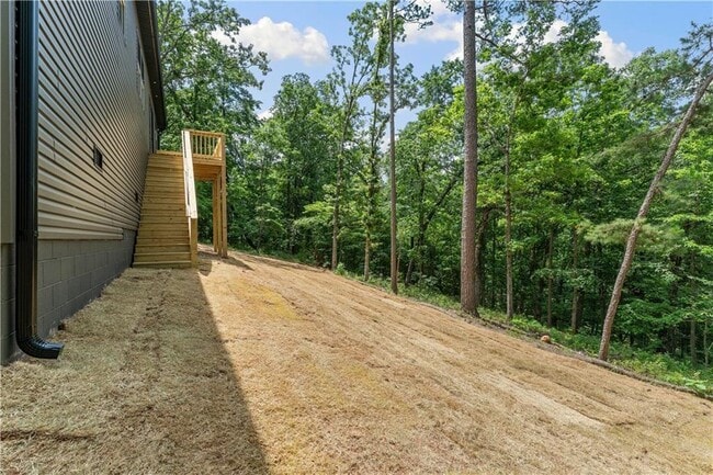 Building Photo - 17 Westmorland Dr