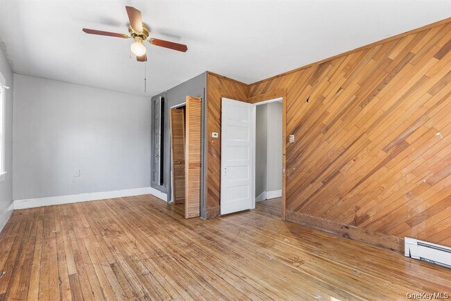 Building Photo - 39 Wawanda Ave