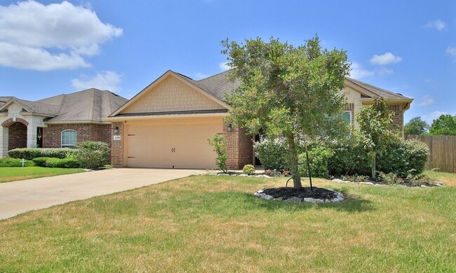 Building Photo - For Lease | 3 Bed, 2 Bath | 1,766 Sq Ft | ...