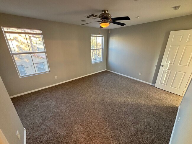 Building Photo - Beautiful Trilevel 3 Bed/3bath/2 car home located in Northwest Las Vegas. Make the Move for Less:...