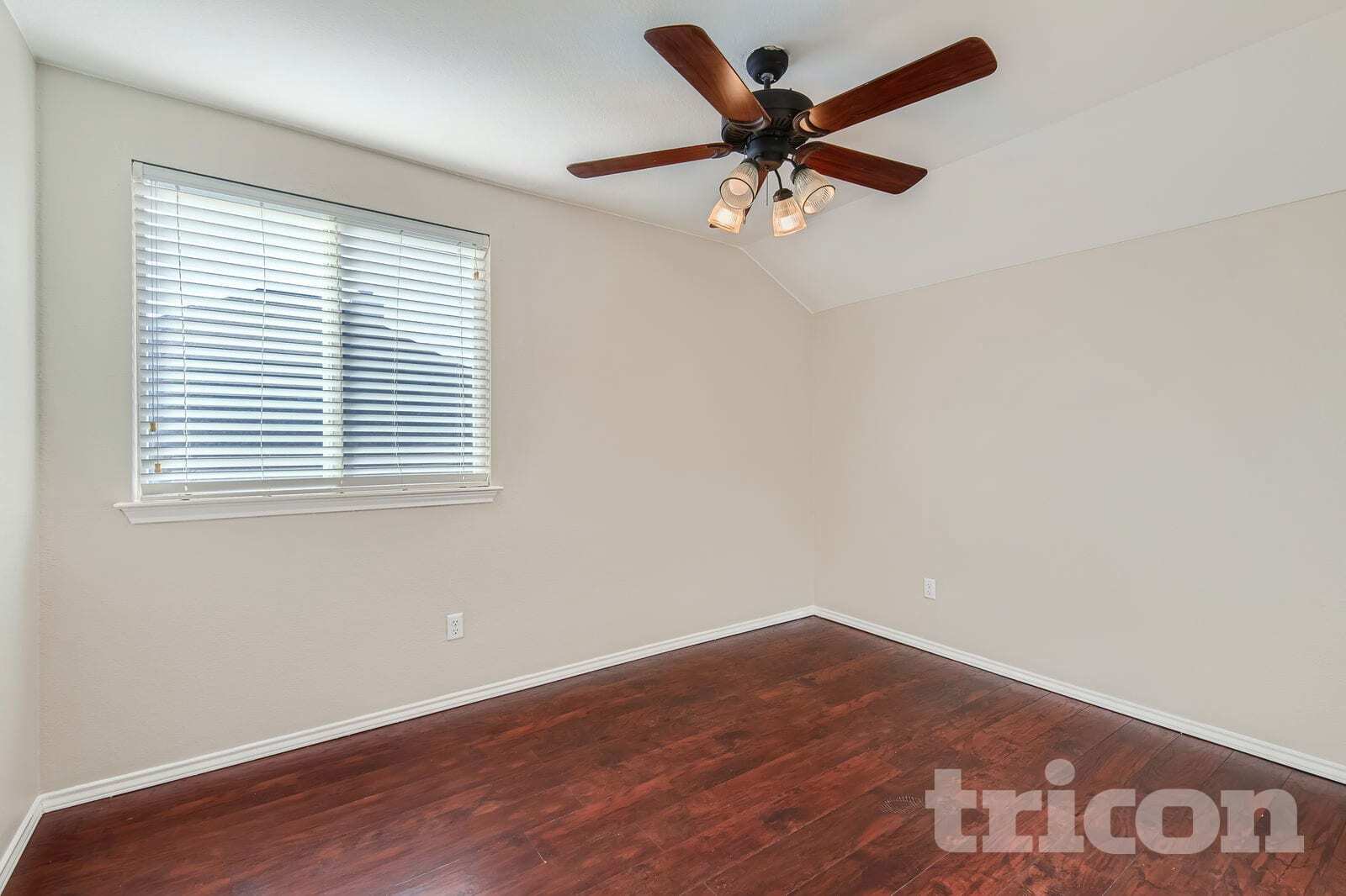 Building Photo - 257 Verano Dr