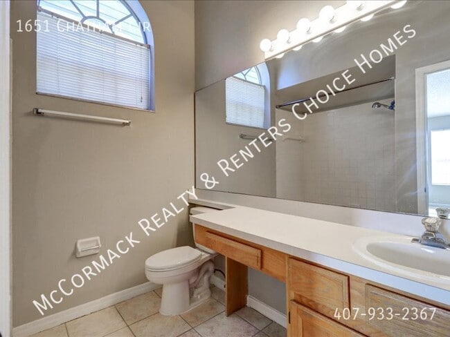 Building Photo - 1651 Chatham Cir