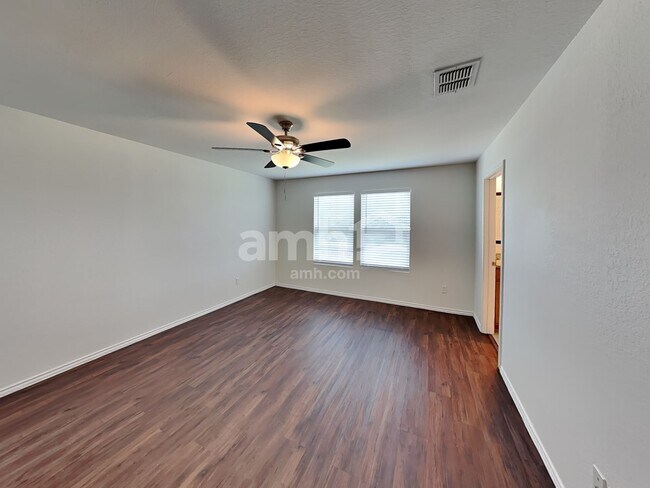 Building Photo - 11834 Silver Arbor