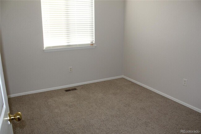 Building Photo - Home in Saddlebrook, Parker!
