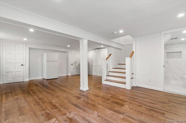 Building Photo - 111 Spier Rd