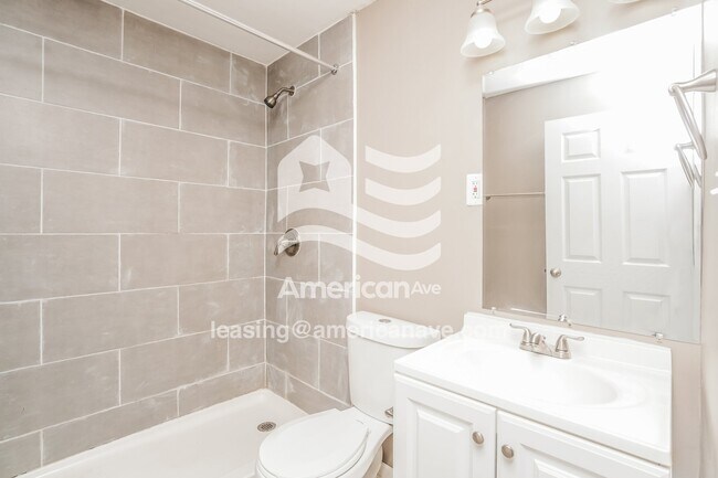 Building Photo - 820 Penn St