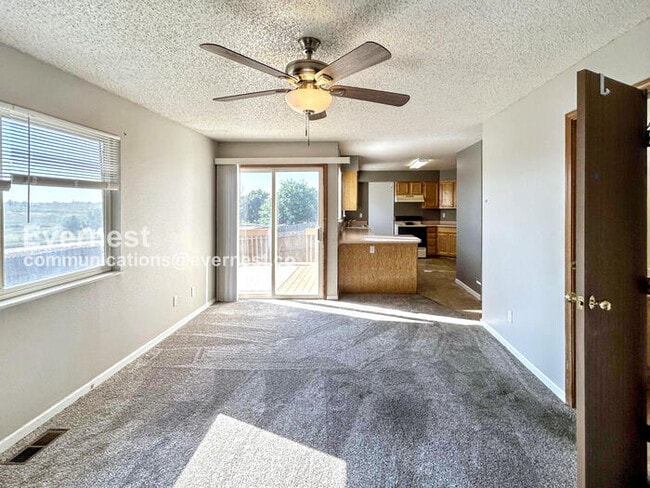 Building Photo - 663 Seawell Dr