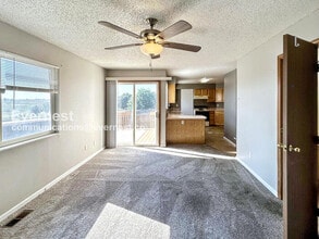 Building Photo - 663 Seawell Dr