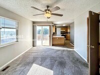 Building Photo - 663 Seawell Dr