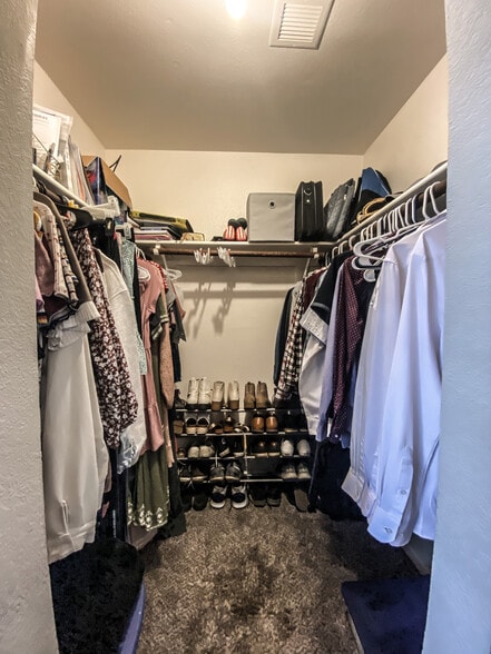 Building Photo - 6262 E Brown Rd