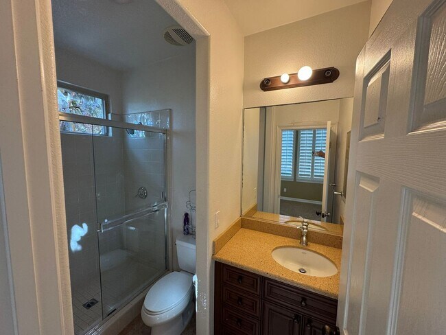 Building Photo - Gorgeous La Costa Executive Home – 5 Bed /...