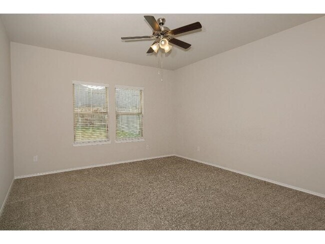 Building Photo - 13824 Rock Island Trl