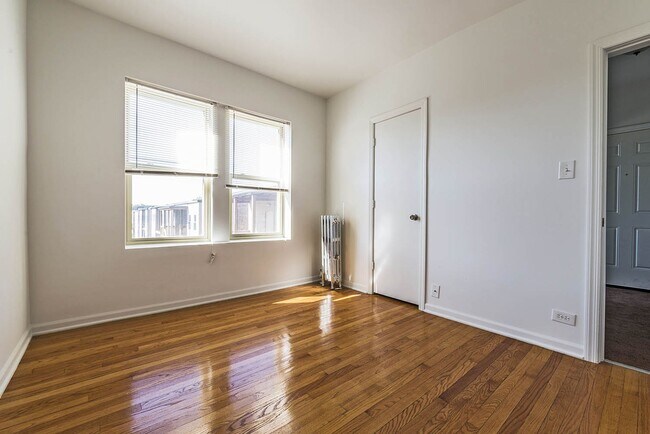 Building Photo - 8200-8204 S Drexel Ave