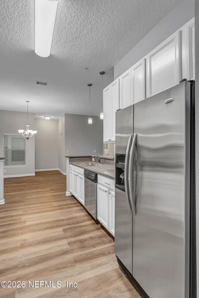 Building Photo - 13843 Herons Landing Way