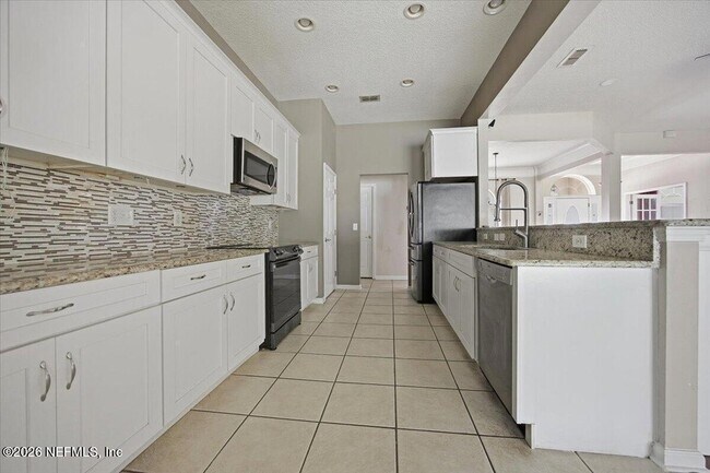 Building Photo - 10642 Roundwood Glen Ct