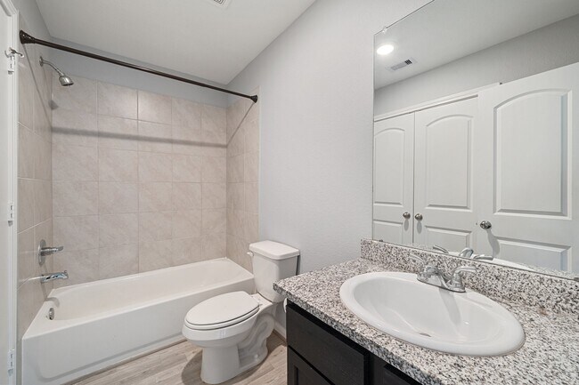 Building Photo - 17038 Marie Vlg Dr