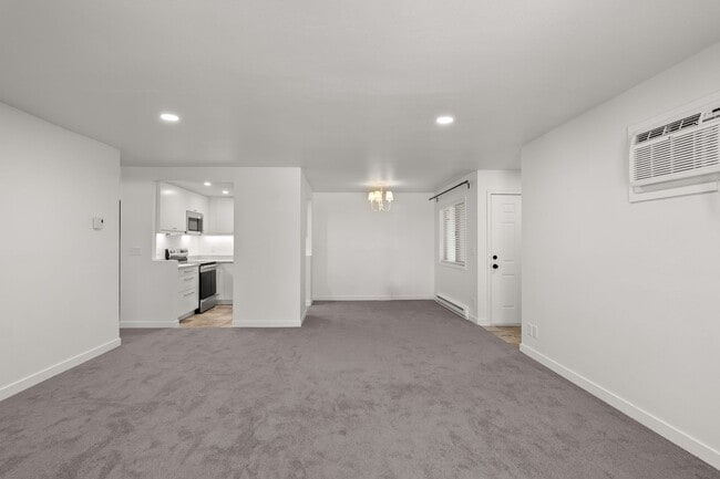 Building Photo - 108 Oswego Summit