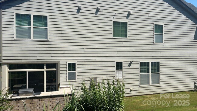 Building Photo - 6440 Myston Ln