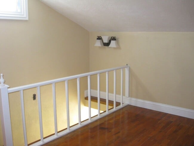 Building Photo - Lease 2 Own ...This Great South Springfiel...