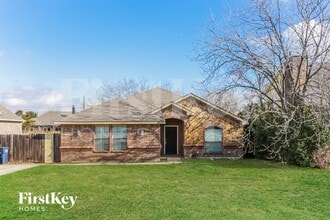 Building Photo - 6612 Gillis Johnson St