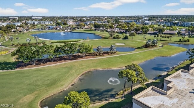 Building Photo - 7430 Lake Breeze Dr