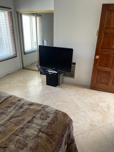 Building Photo - 11920 Whalers Ln